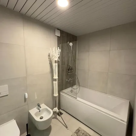 Mayfair Luxury - Skyview 13th Floor Apartment Skopje