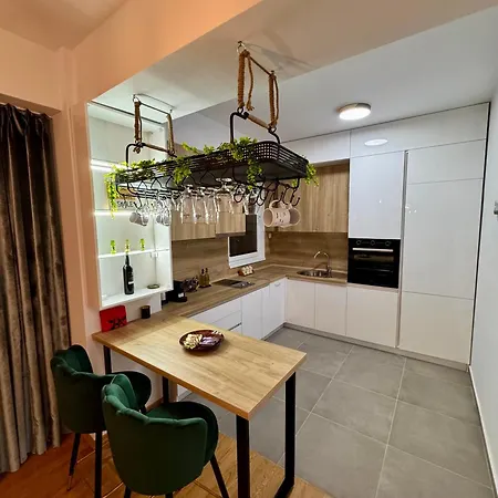 Apartment Mayfair Luxury - Skyview 13th Floor *